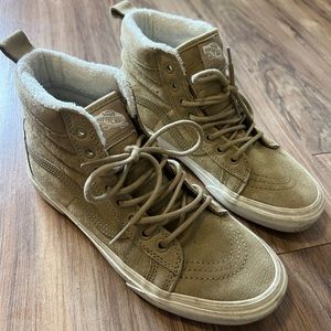 Sk8 hi vans suede EXCELLENT condition